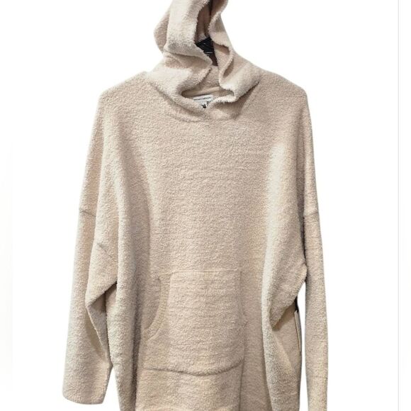 Cupcakes & Cashmere Kangaroo Pocket Pullover Hoodie - Picture 2 of 7